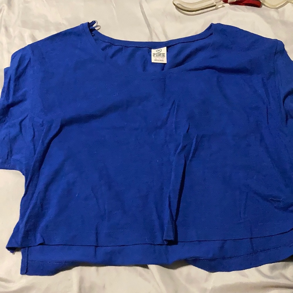 cropped shirt